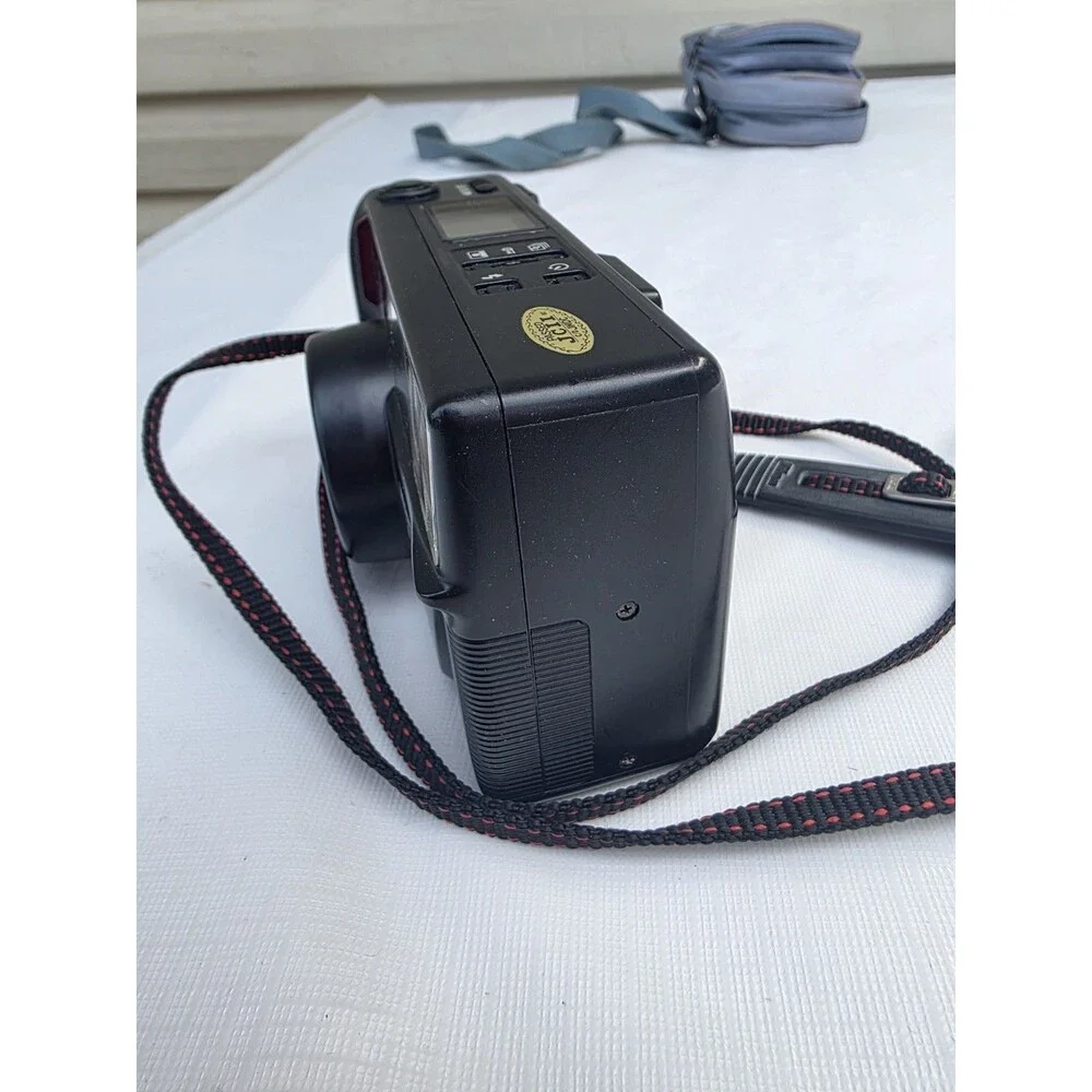 Nikon Zoom Touch 500 AF 35mm Film Camera 35-80mm Macro Lens QUARTZ DATE